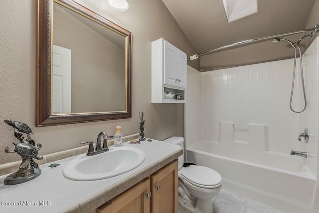 8862 N Mac Arthur Way, Hayden, ID 83835