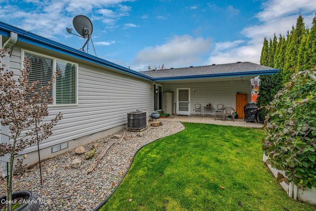 8862 N Mac Arthur Way, Hayden, ID 83835