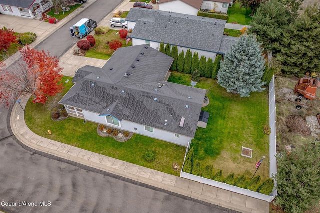 8862 N Mac Arthur Way, Hayden, ID 83835