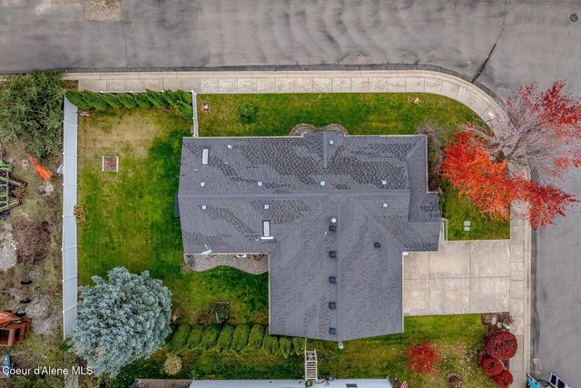 8862 N Mac Arthur Way, Hayden, ID 83835