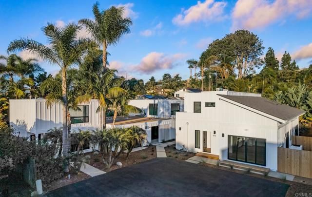 250 Hillcrest Drive, Encinitas, CA 92024
