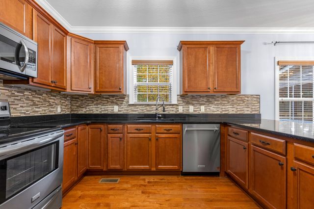 7160 Neville Drive, Ooltewah, TN 37363