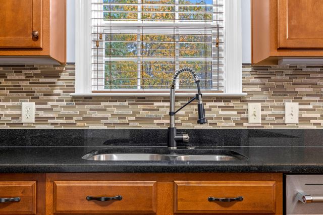 7160 Neville Drive, Ooltewah, TN 37363