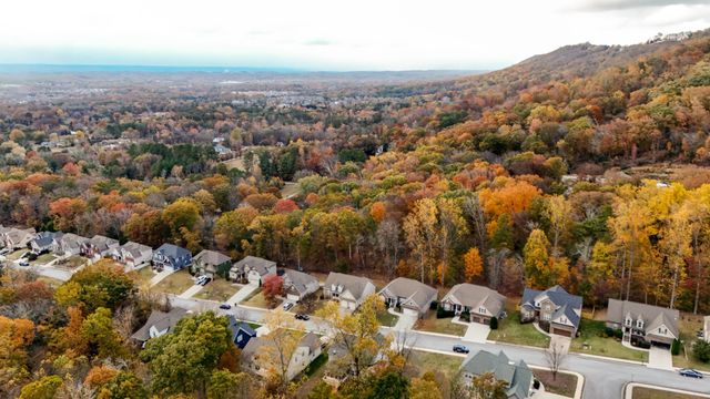 7160 Neville Drive, Ooltewah, TN 37363