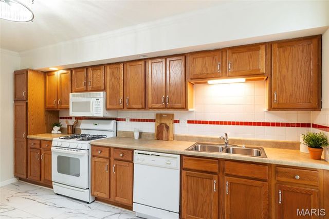 4616 Louisiana Avenue, St Louis, MO 63111