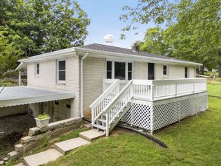 131 Bold Springs Rd, Mc Ewen, TN 37101