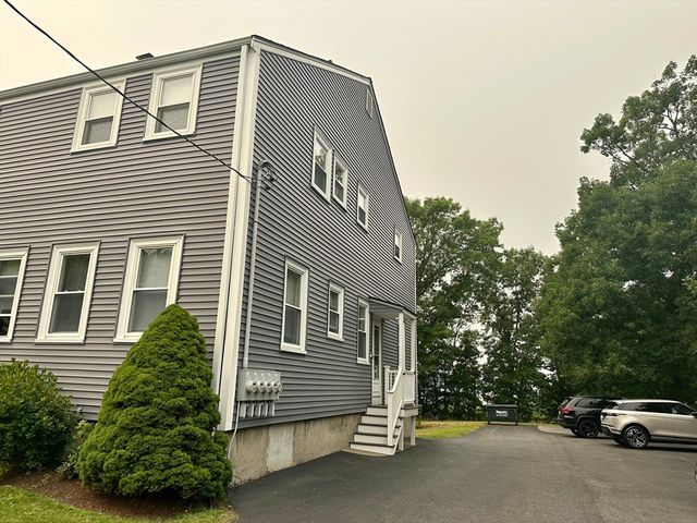 9 Norton 3, Weymouth, MA 02190