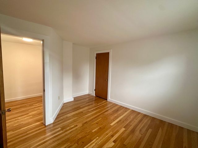 9 Norton 3, Weymouth, MA 02190