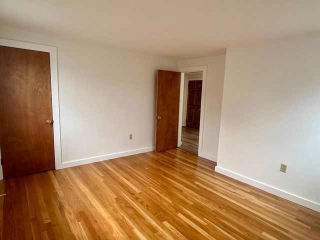 9 Norton 3, Weymouth, MA 02190