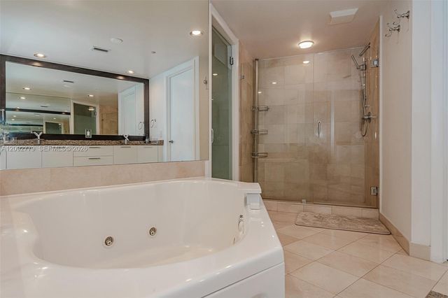18911 Collins Avenue 3402, Sunny Isles Beach, FL 33160