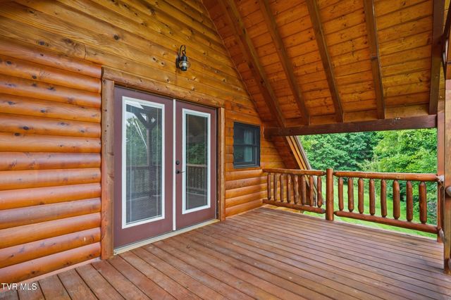 16183 Pocahontas Trail, Meadowview, VA 24361