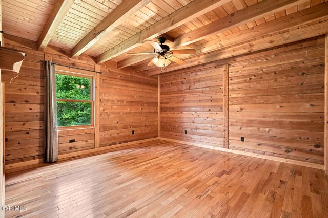 16183 Pocahontas Trail, Meadowview, VA 24361