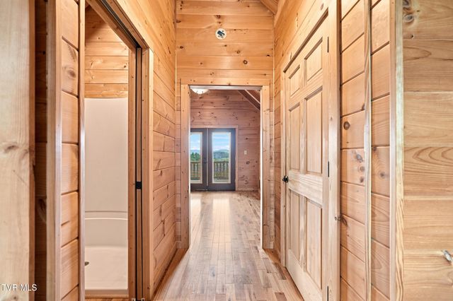 16183 Pocahontas Trail, Meadowview, VA 24361
