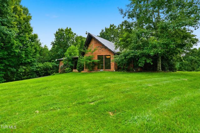 16183 Pocahontas Trail, Meadowview, VA 24361