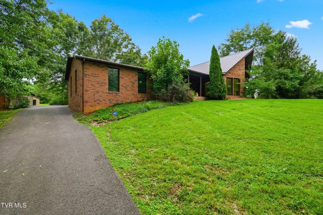 16183 Pocahontas Trail, Meadowview, VA 24361