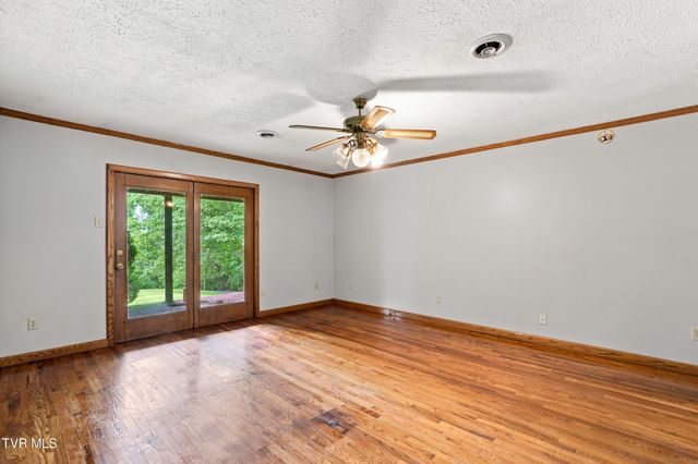 16183 Pocahontas Trail, Meadowview, VA 24361