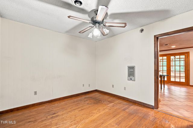 16183 Pocahontas Trail, Meadowview, VA 24361