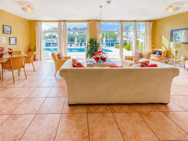 9800 W Bay Harbor Dr 602, Bay Harbor Islands, FL 33154