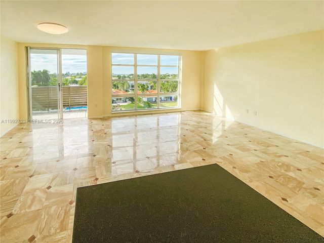 9800 W Bay Harbor Dr 602, Bay Harbor Islands, FL 33154