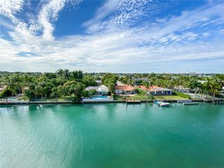 9800 W Bay Harbor Dr 602, Bay Harbor Islands, FL 33154