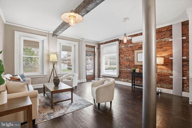 658 W WALNUT ST, Lancaster, PA 17603