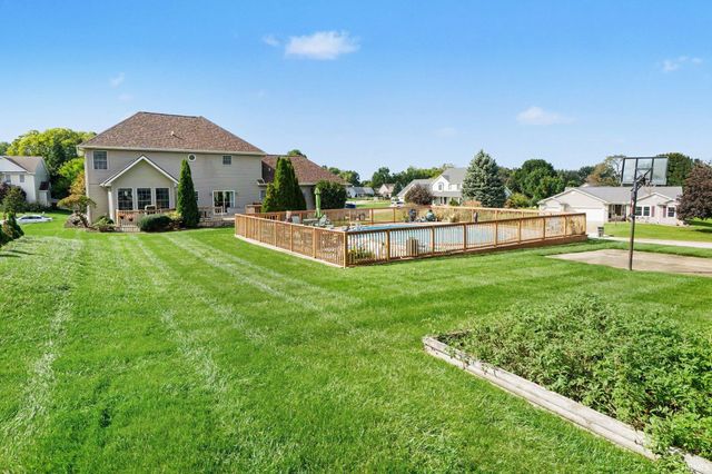 23770 Stonegate Circle, Elkhart, IN 46517