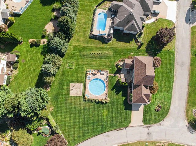 23770 Stonegate Circle, Elkhart, IN 46517