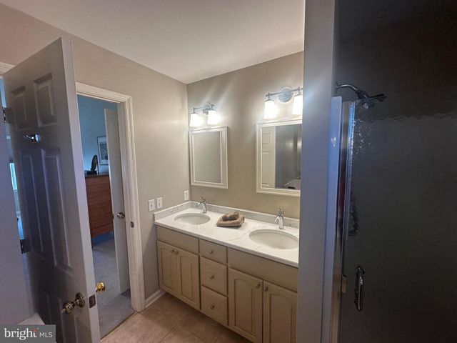 1005 NORTHFIELD DR, Elizabethtown, PA 17022