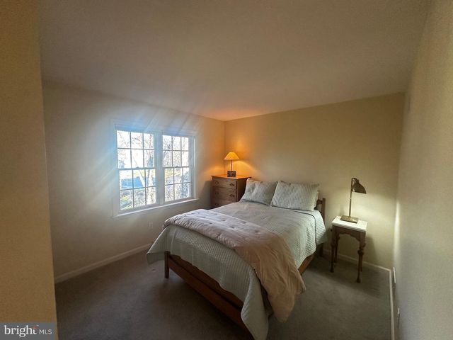 1005 NORTHFIELD DR, Elizabethtown, PA 17022