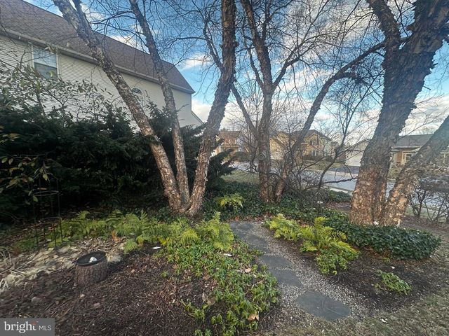 1005 NORTHFIELD DR, Elizabethtown, PA 17022