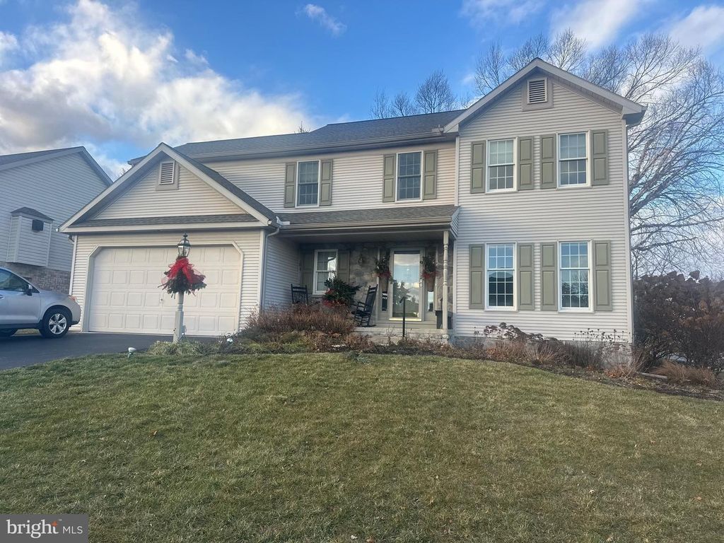 1005 NORTHFIELD DR, Elizabethtown, PA 17022