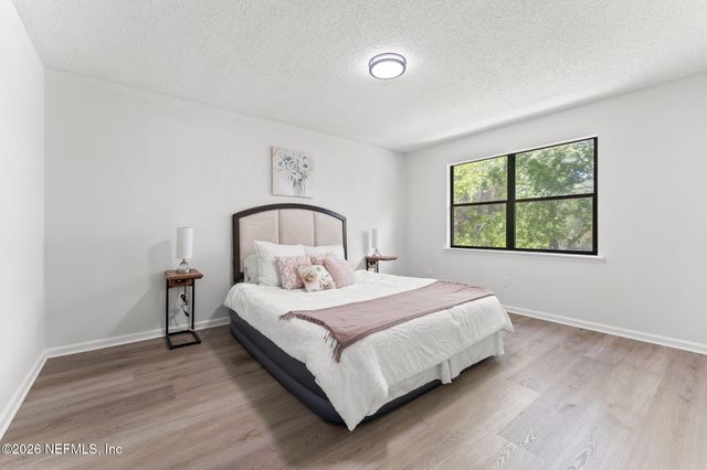 4047 LAURELWOOD Drive, Jacksonville, FL 32257