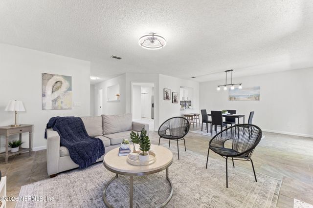 4047 LAURELWOOD Drive, Jacksonville, FL 32257