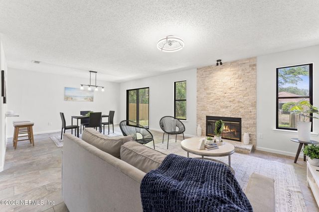 4047 LAURELWOOD Drive, Jacksonville, FL 32257