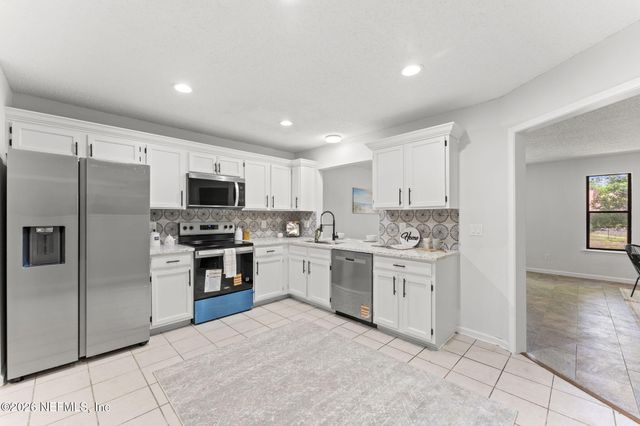 4047 LAURELWOOD Drive, Jacksonville, FL 32257