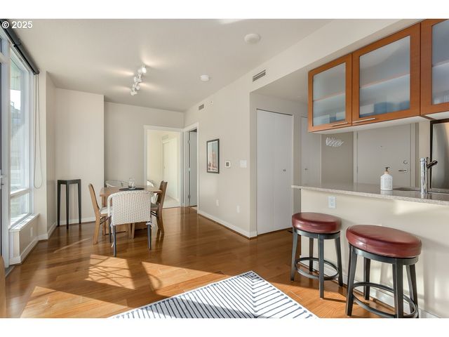 1500 Sw 11TH Ave 205, Portland, OR 97201