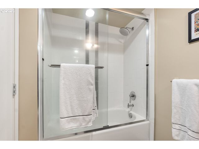 1500 Sw 11TH Ave 205, Portland, OR 97201