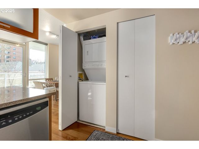 1500 Sw 11TH Ave 205, Portland, OR 97201