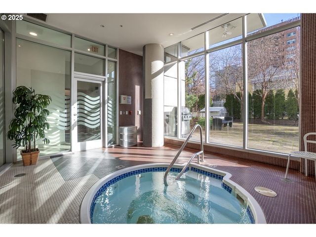 1500 Sw 11TH Ave 205, Portland, OR 97201