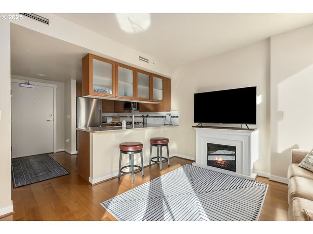 1500 Sw 11TH Ave 205, Portland, OR 97201