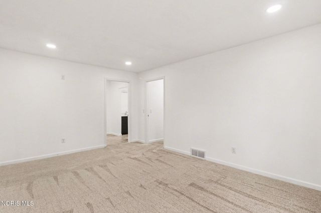 1204 Scott Street, Maumee, OH 43537