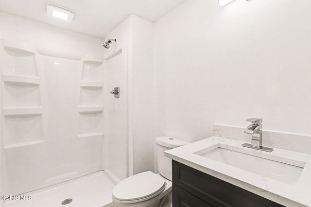 1204 Scott Street, Maumee, OH 43537