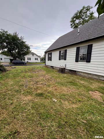 601 W GARFIELD Avenue, Bartonville, IL 61607