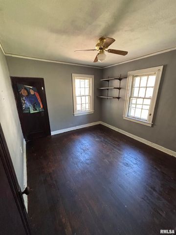 601 W GARFIELD Avenue, Bartonville, IL 61607