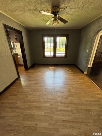 601 W GARFIELD Avenue, Bartonville, IL 61607