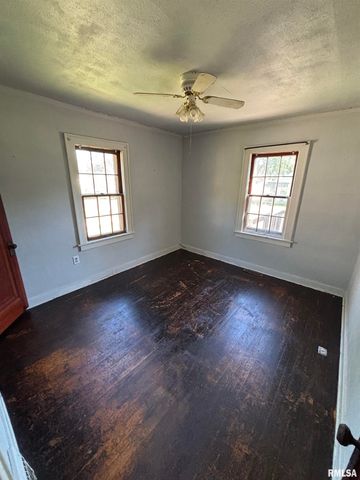 601 W GARFIELD Avenue, Bartonville, IL 61607