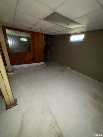 601 W GARFIELD Avenue, Bartonville, IL 61607
