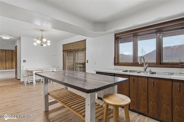 1950 Rebel Ridge Drive, Anchorage, AK 99504