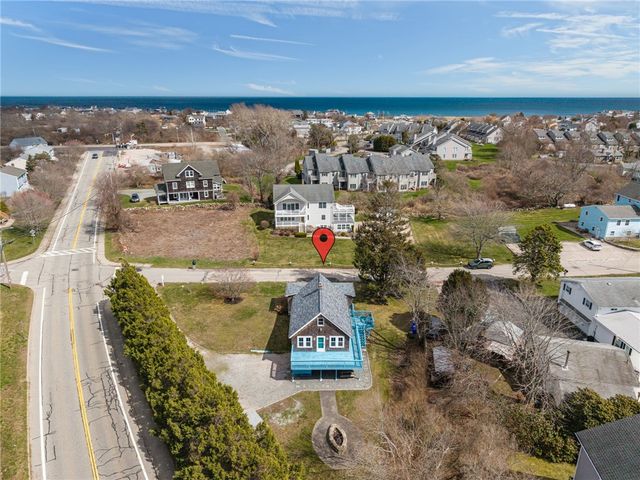 31 Hemlock Avenue, Narragansett, RI 02882