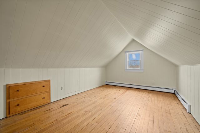 31 Hemlock Avenue, Narragansett, RI 02882